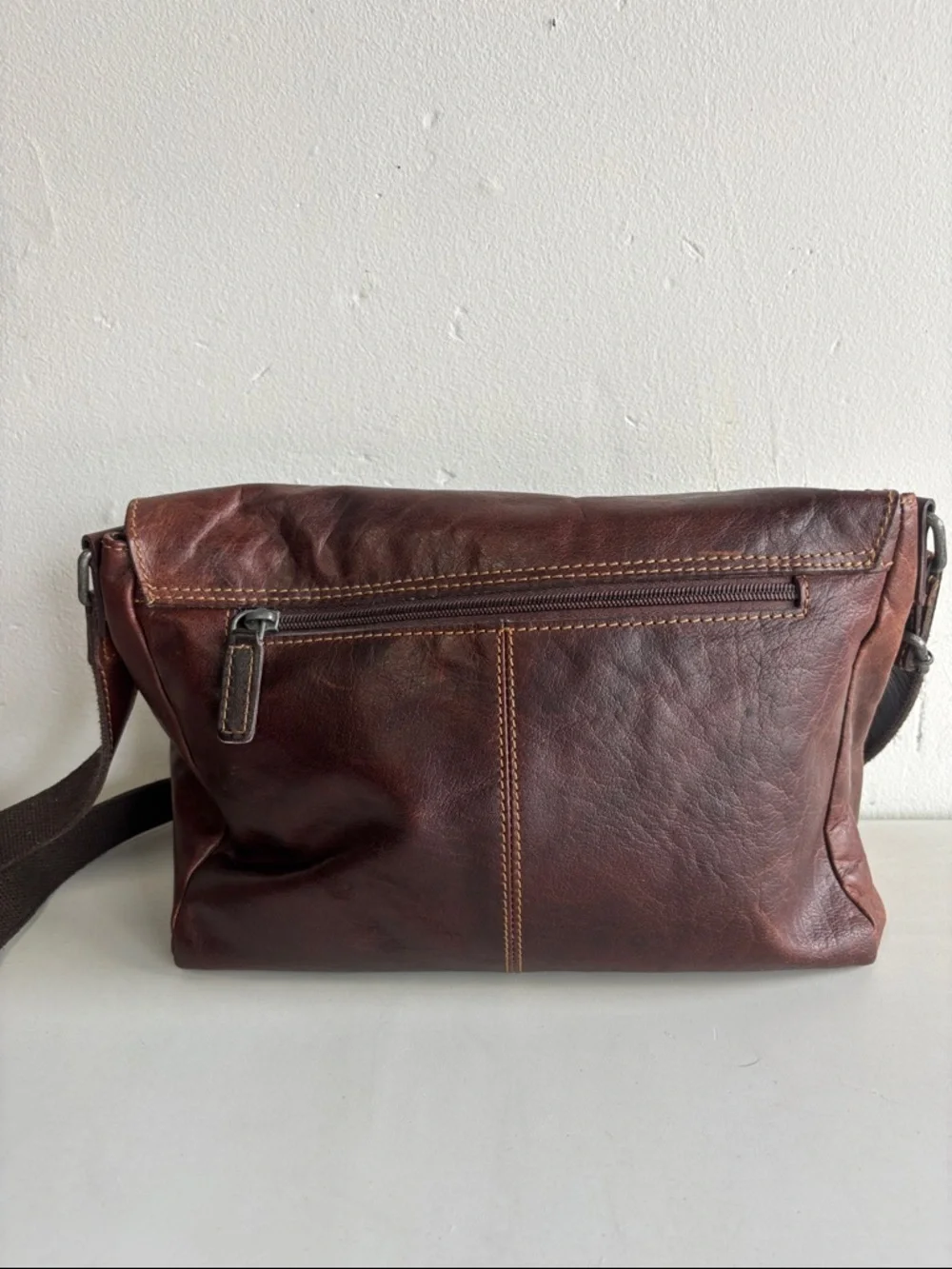 Jack Georges Classic Brown Leather Crossbody Messenger Bag